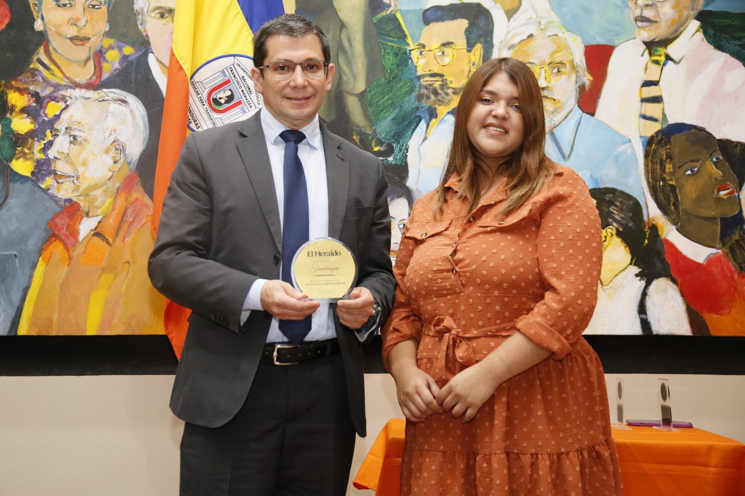 FUNDAUPN Entregan premios del concurso de cuentos cortos inéditos ...